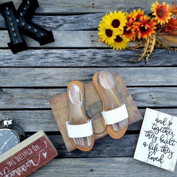 Westloop White Sandals - Picture 3 of 8